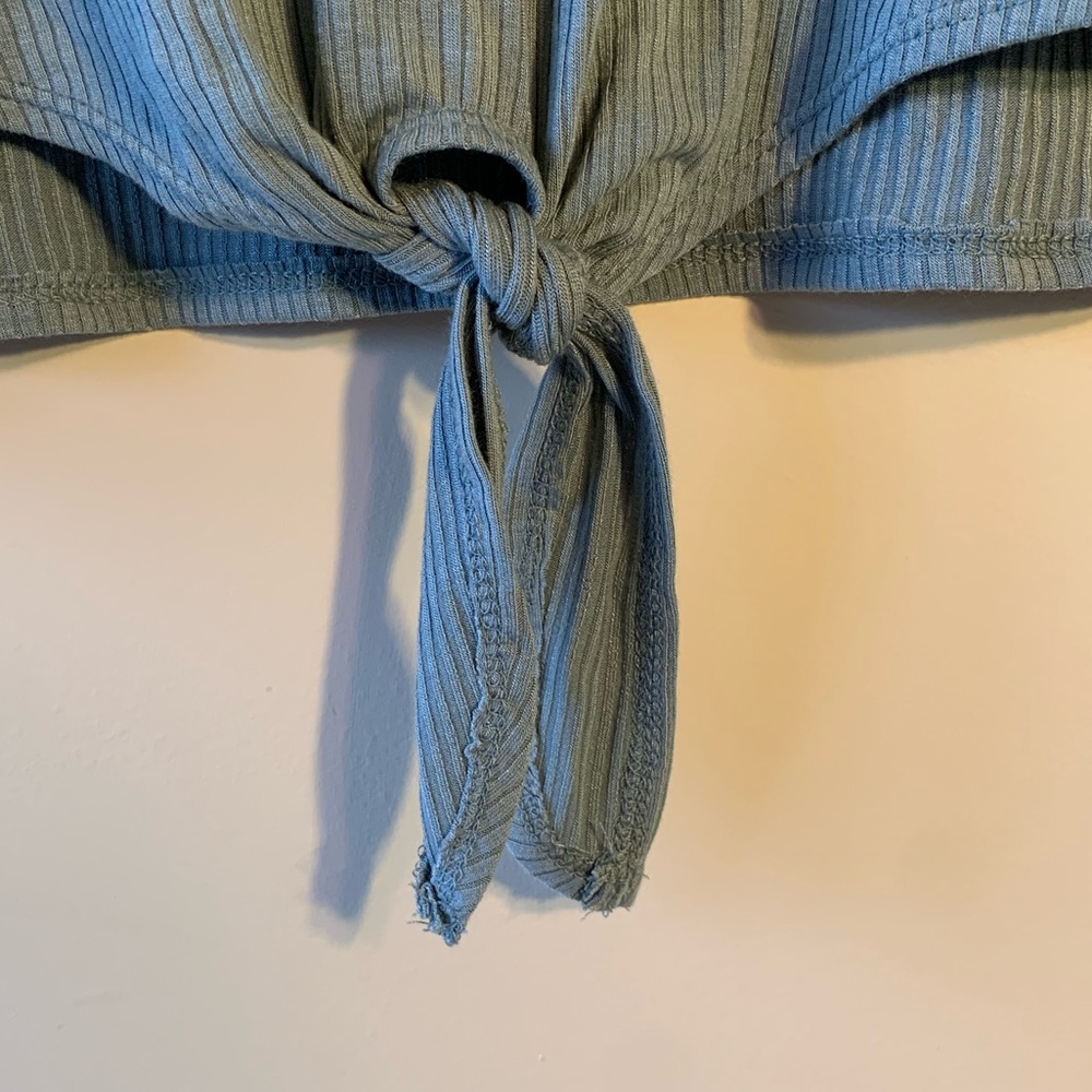 Pink Republic | Smokey Sage Knotted Top | XXL - Picture 3 of 7